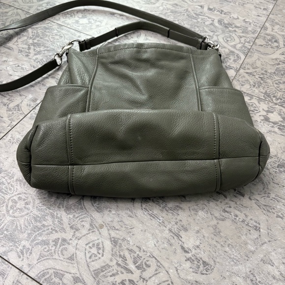 Coach | Park Leather Hobo Bag - Green Pebble Leather - Picture 3 of 10